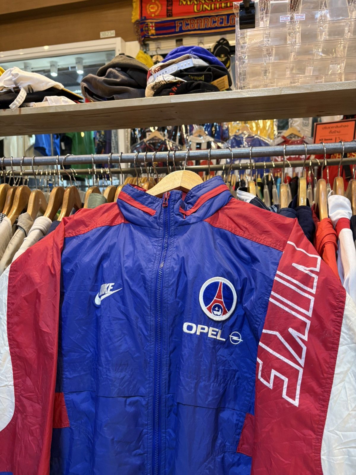 Nike Vintage 1995-1996 PSG Track Jacket Size US M / EU 48-50 / 2 - 2 Thumbnail