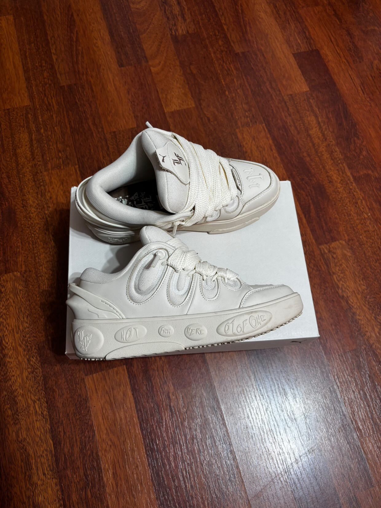Other Puma LaMelo Ball LaFrancé Amour Moment Size US 8 / EU 41 - 1 Thumbnail