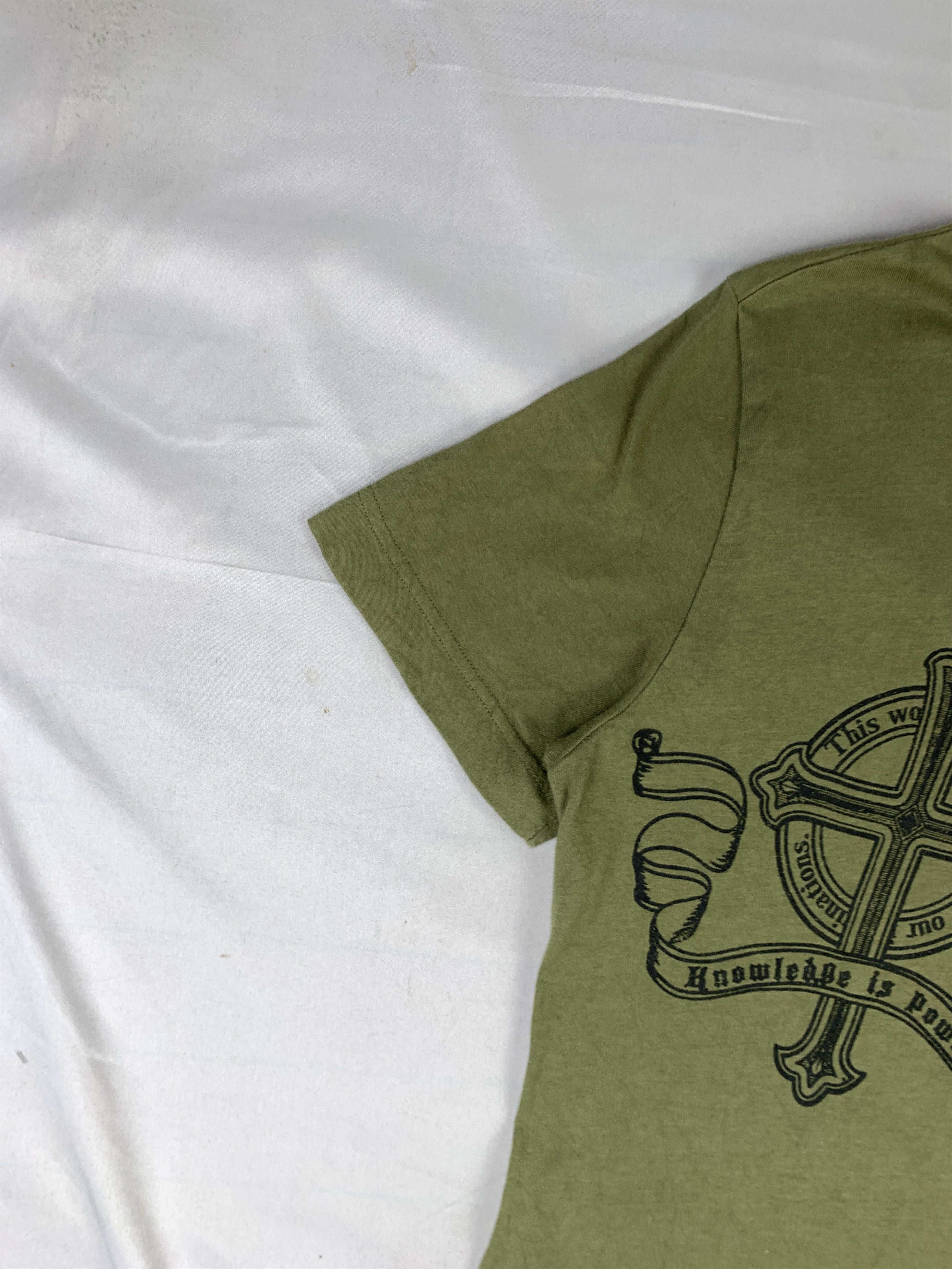 Japanese Brand SMILE LAND Olive Green Crodd Crown Dressy Tee (L) Size L / US 10 / IT 46 - 6 Thumbnail