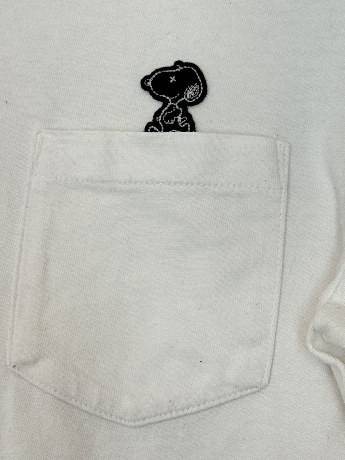 Kaws × Peanuts × Uniqlo Kaws x Peanuts x Uniqlo t shirt white rare vintage Japanese Size US S / EU 44-46 / 1 - 2 Thumbnail