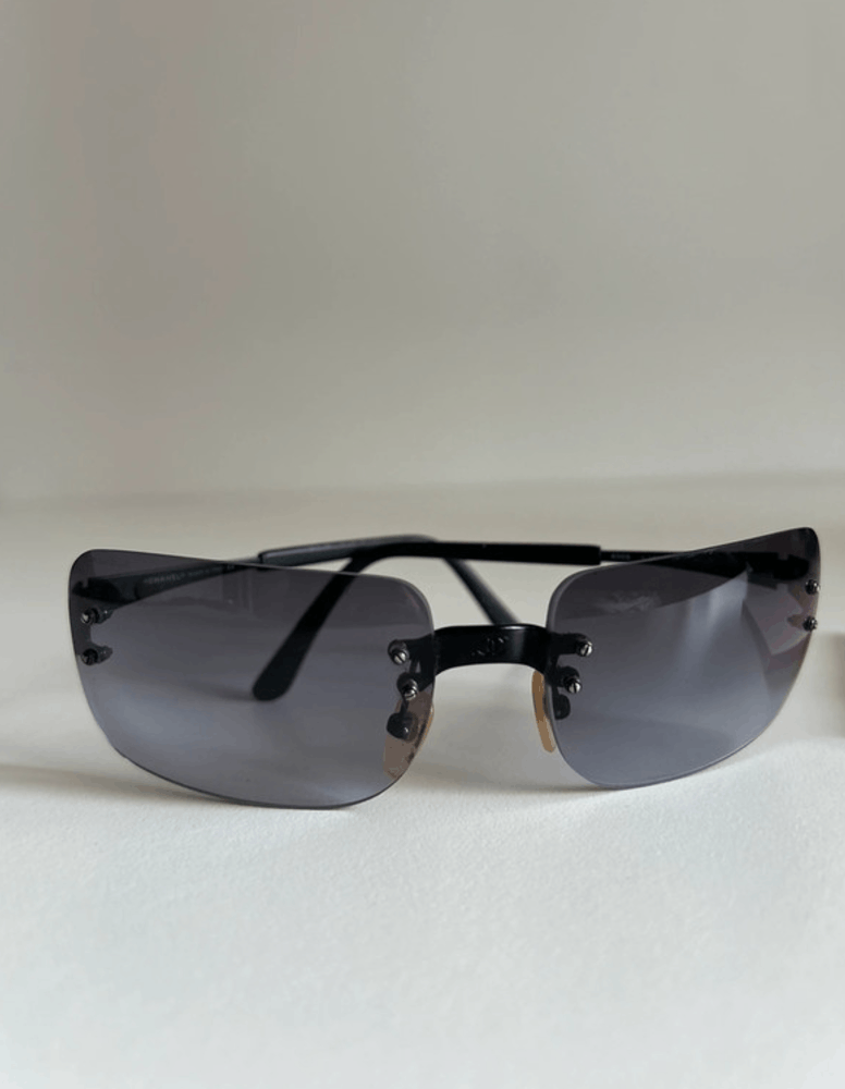 Chanel CHANEL SUNGLASSES 4005 LOGO CC Wrap Metal Vintage Iconic Size ONE SIZE - 1 Thumbnail