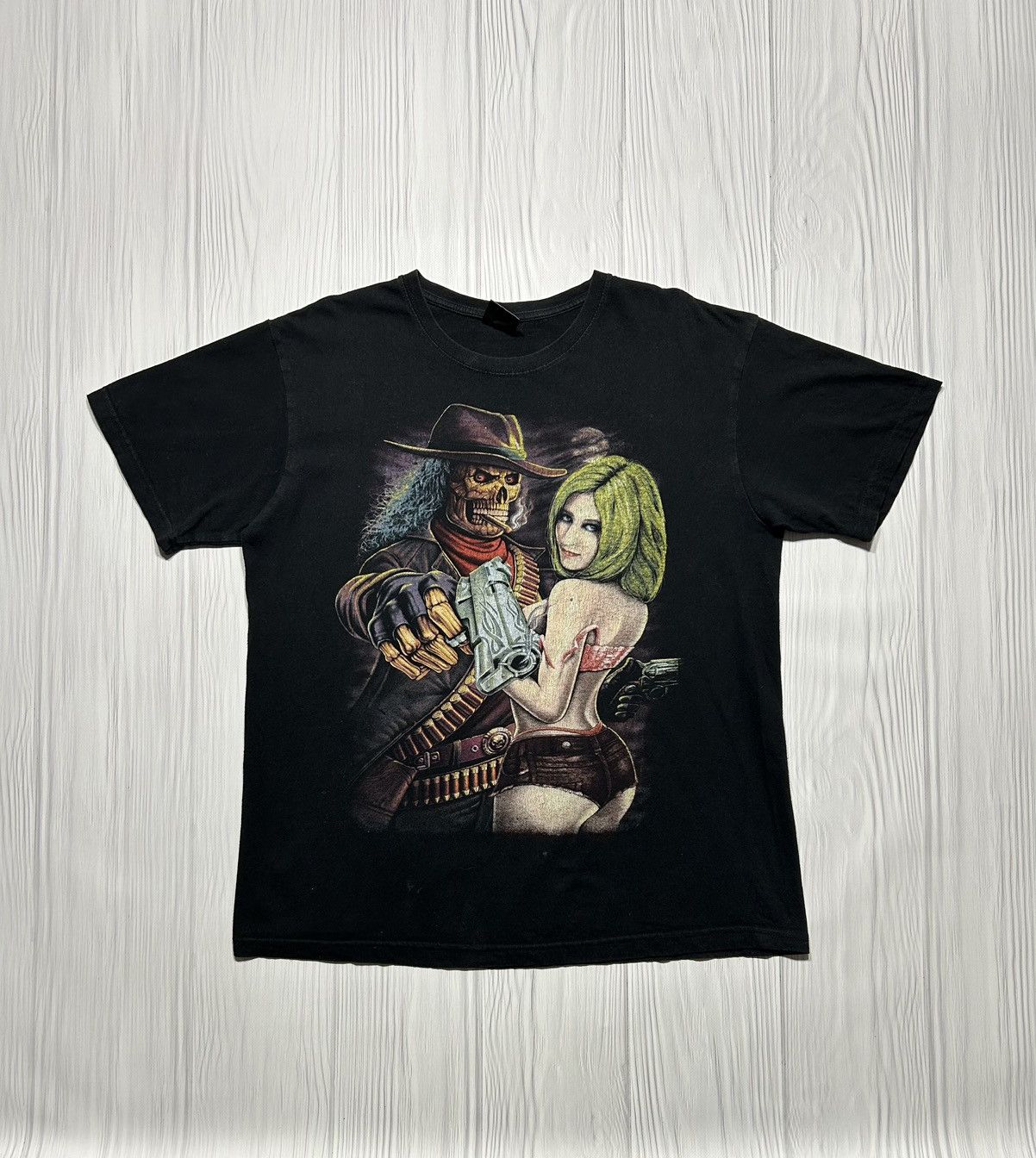 Vintage Vintage Skeleton Girl Ass Weapon T-Shirt Size US L / EU 52-54 / 3 - 1 Thumbnail