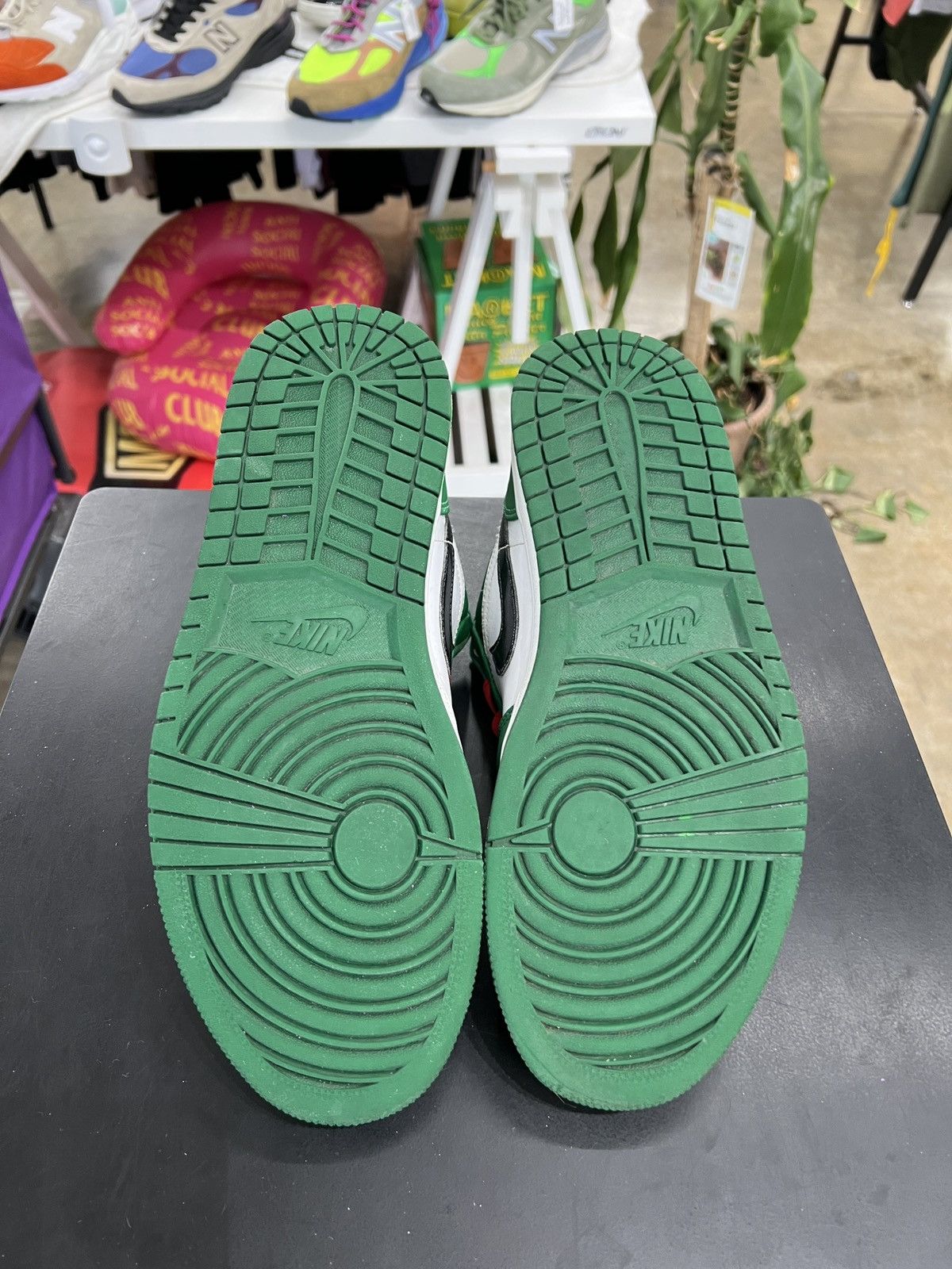 Jordan Brand × Nike Air Jordan 1 Low Pine Green Sz. 9.5 (2020) Size US 9.5 / EU 42-43 - 8 Thumbnail