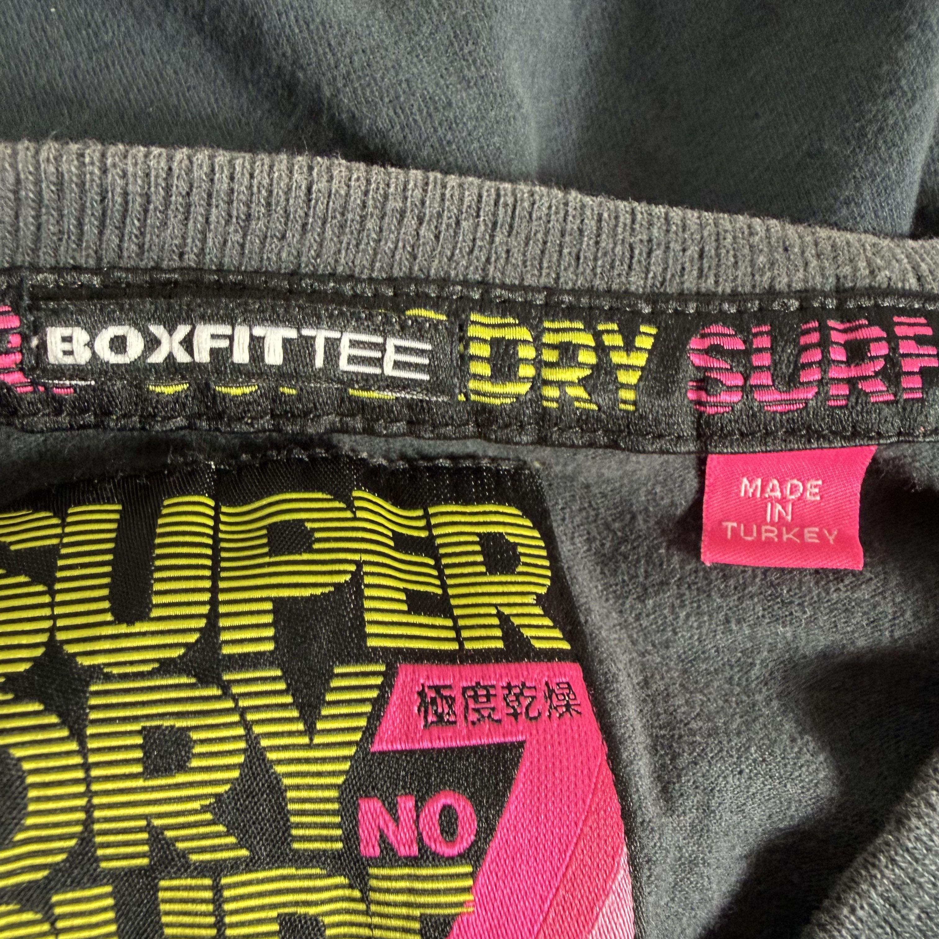 Superdry 🔥RARE🔥Superdry Surf Spellout Boxfit T-shirt Made in Turkey Size US L / EU 52-54 / 3 - 6 Thumbnail
