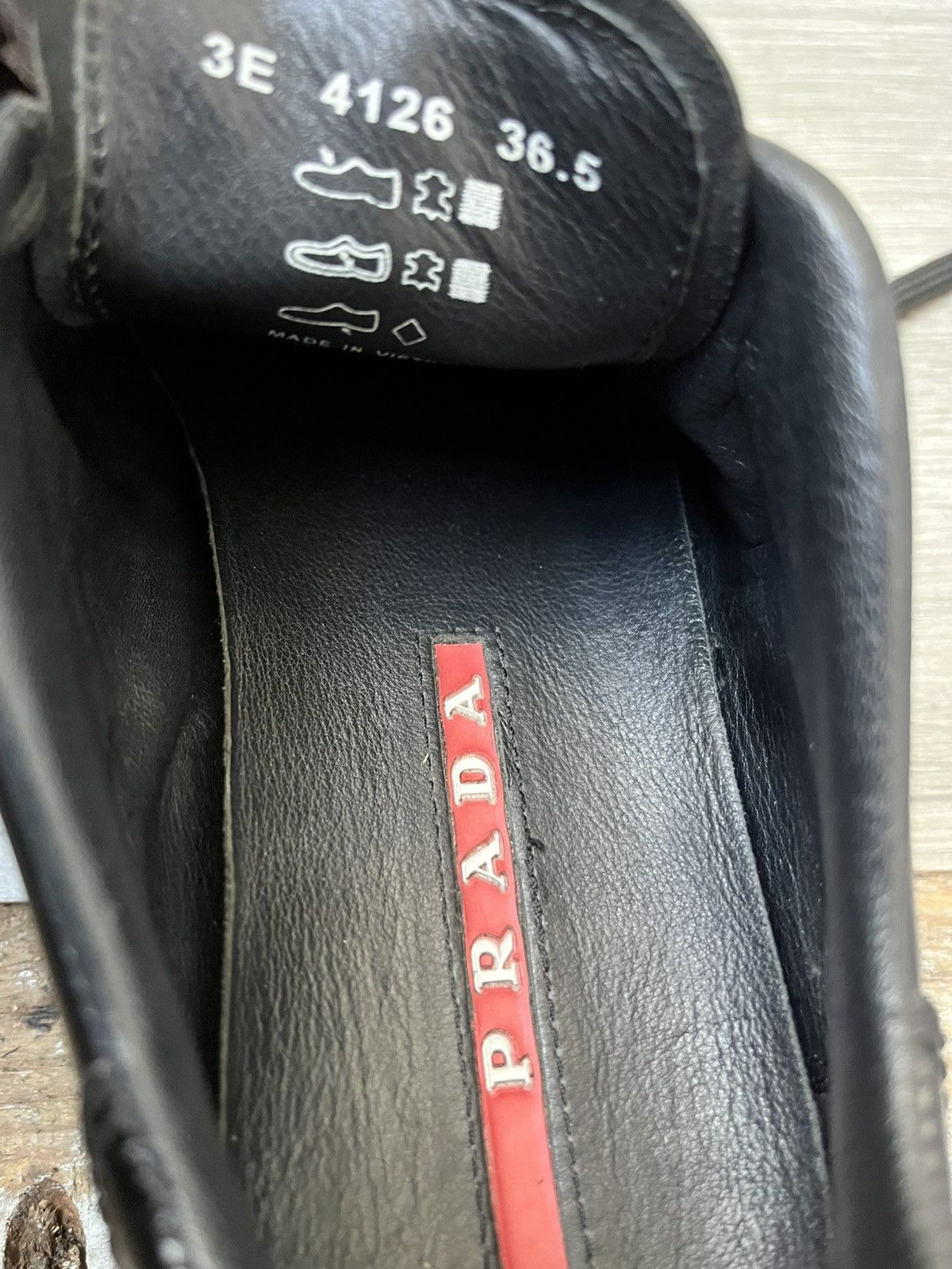 Prada Prada linea rossa low-top Y2k sneakers sz 36.5 Size US 6.5 / IT 36.5 - 12 Thumbnail