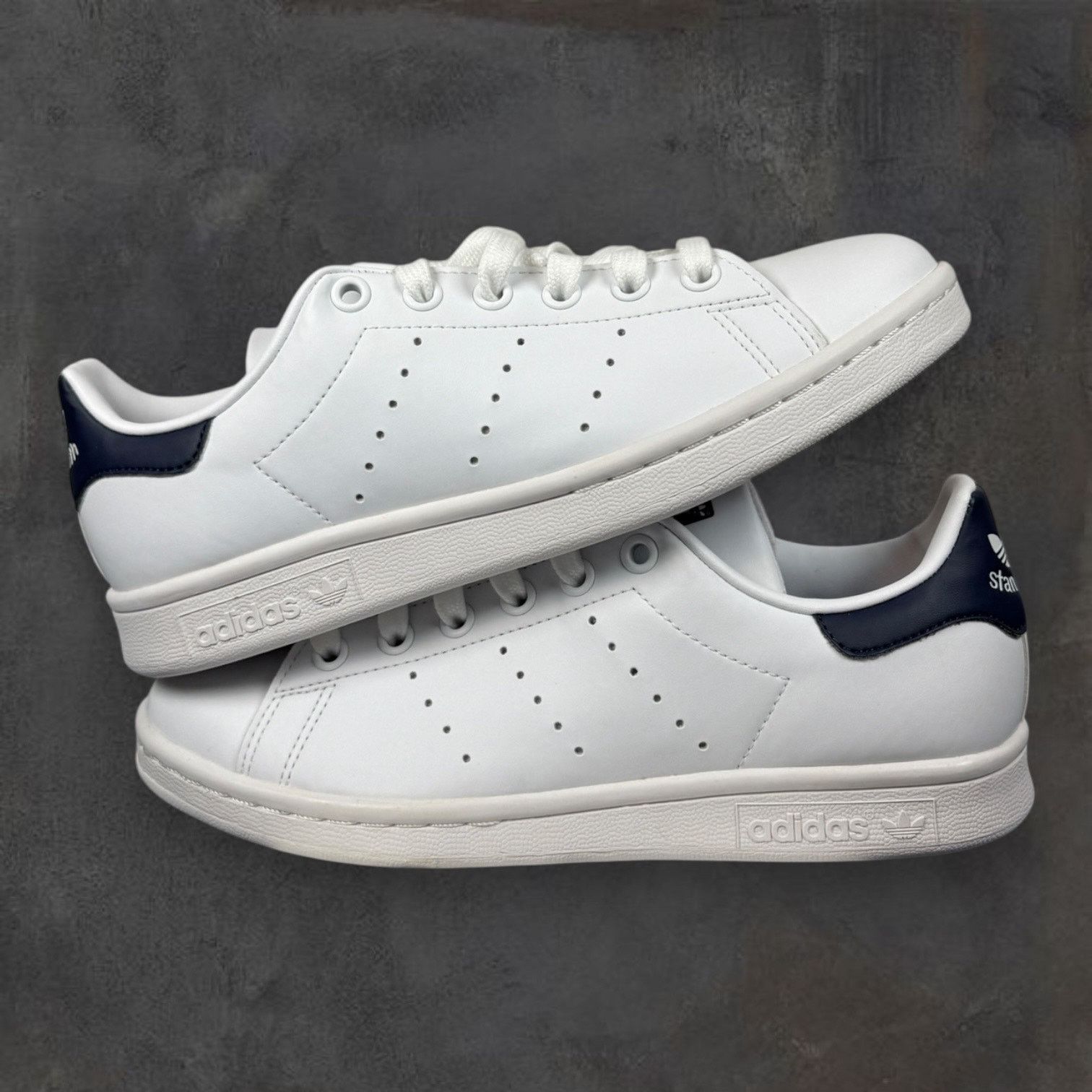 Adidas Adidas Originals Stan Smith White Navy Men's US 5 NWT NIB Size US 5 / EU 37 - 14 Thumbnail