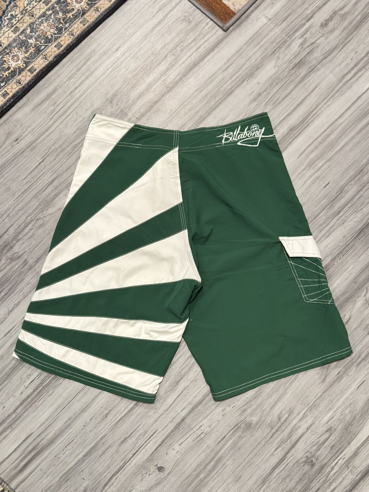 Billabong Rare vintage Billabong Andy Irons Rising Sun Y2K Boardshorts Size US 33 - 2 Thumbnail