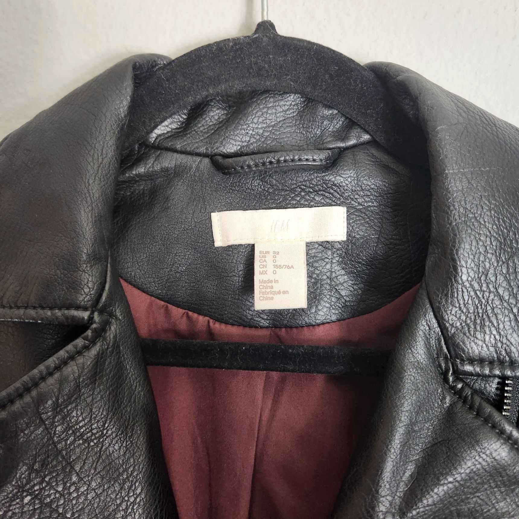 H&M H&M Womens Black Faux/Vegan Leather Motorcycle Biker Jacket-Size 0 Jacket Women Black XS/S? Size XS / US 0-2 / IT 36-38 - 3 Thumbnail