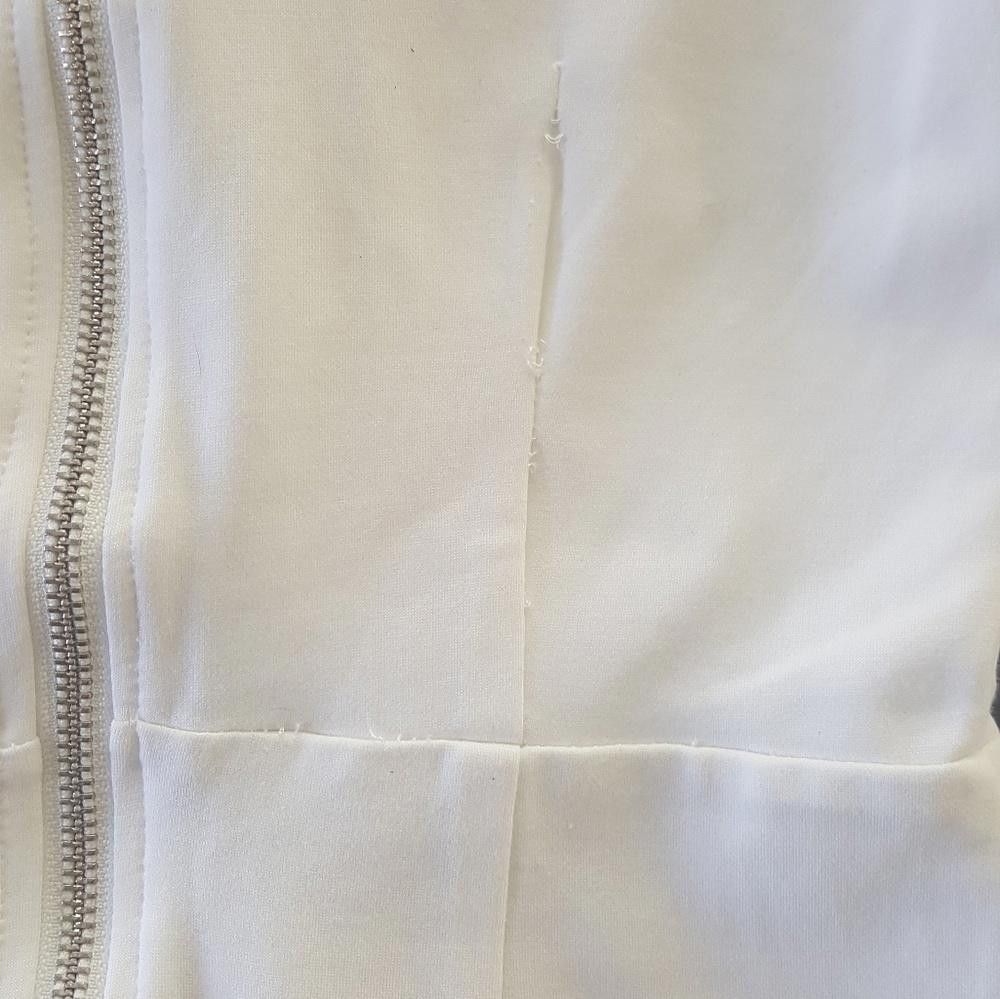 Designer White Classy Revealing Evenuel Mini Size M / US 6-8 / IT 42-44 - 4 Thumbnail