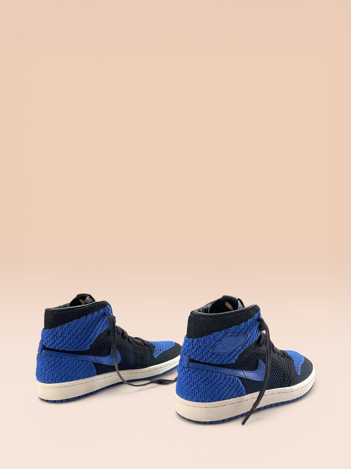 Jordan Brand Air Jordan 1 Retro High OG Flyknit GS "Royal" Size US 6 / EU 39 - 5 Thumbnail