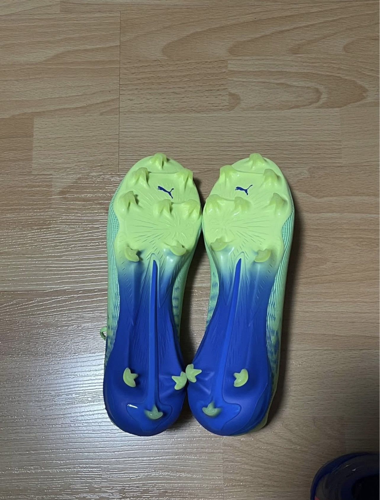 Puma Puma Ultra Ultimate 5 FG Size US 9 / EU 42 - 5 Thumbnail