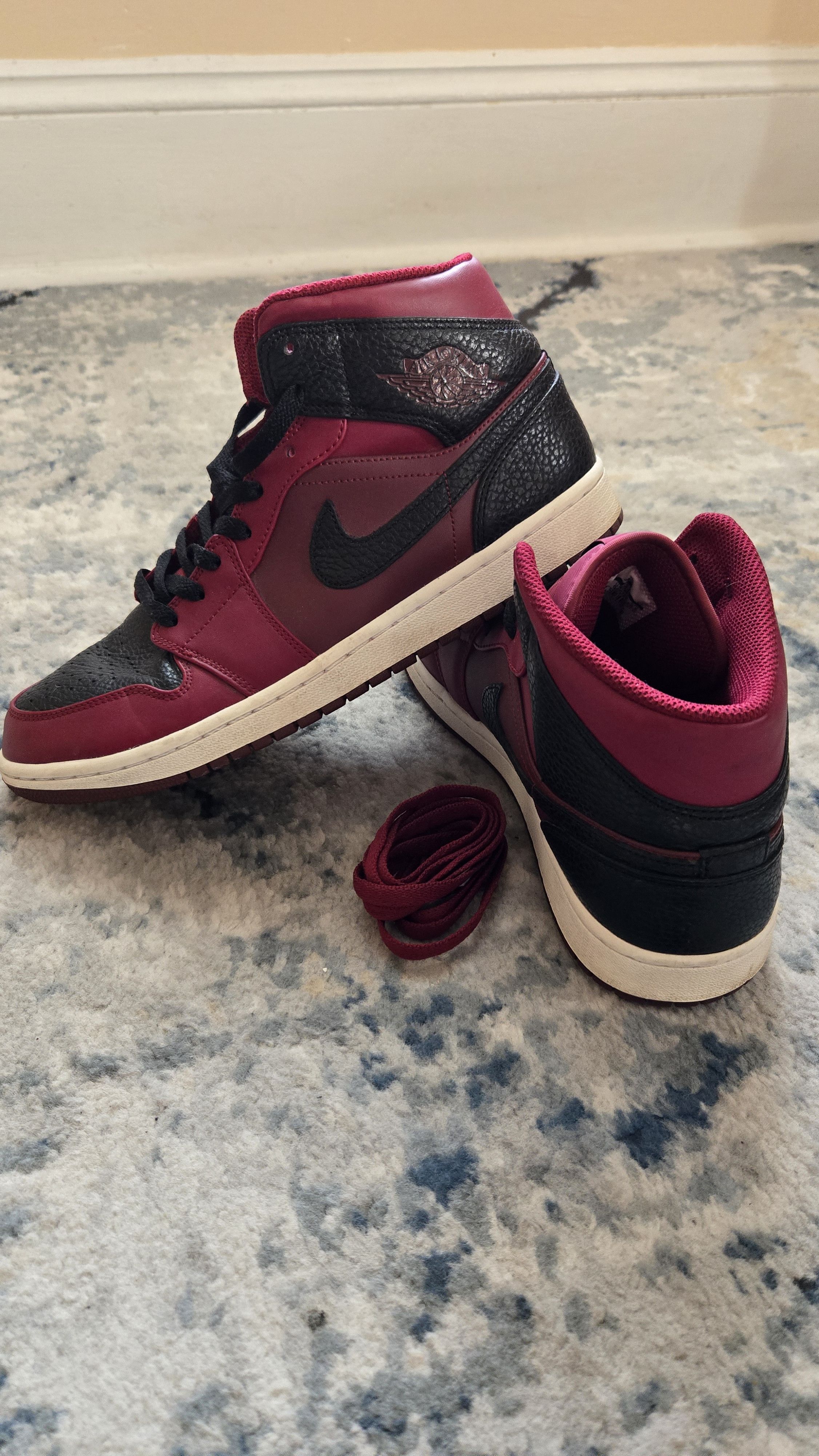 Jordan Brand Jordan 1 Hightop Size US 10.5 / EU 43-44 - 4 Thumbnail