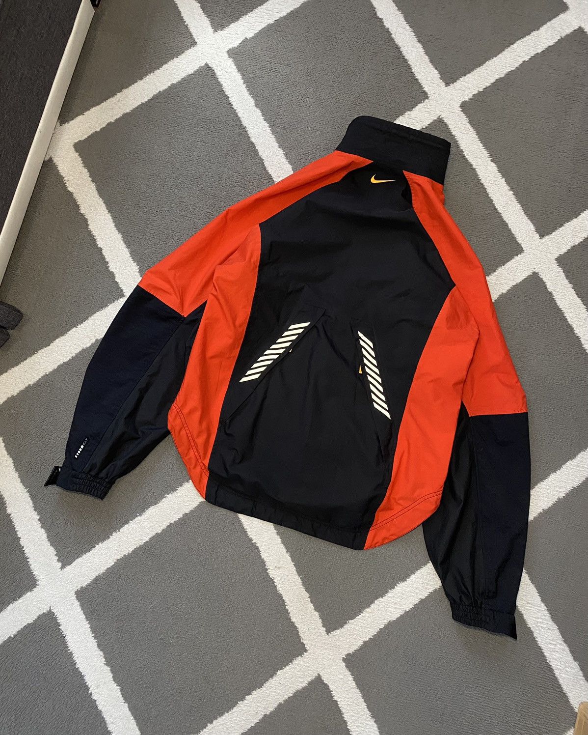 Nike Vintage 90’s Nike ACG Mountain Biking Storm Fit Jacket Size US M / EU 48-50 / 2 - 3 Thumbnail
