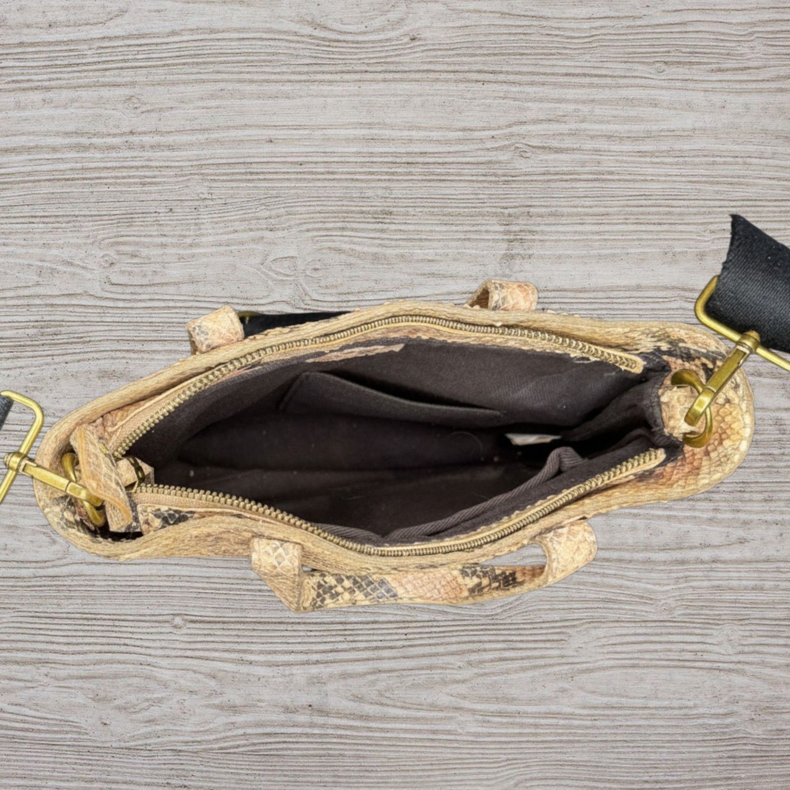 Other Boutique Snakeskin Print Crossbody Bag One of a Kind Size ONE SIZE - 2 Thumbnail