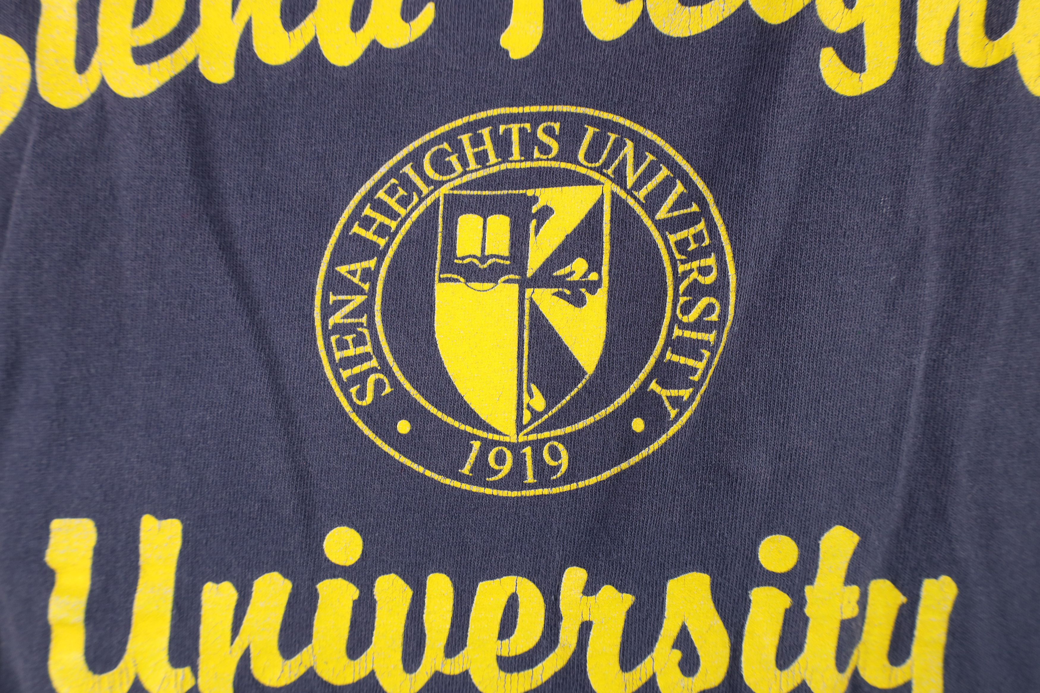 Vintage Vintage 90s Spell Out Siena Heights University T-Shirt Size US L / EU 52-54 / 3 - 8 Thumbnail