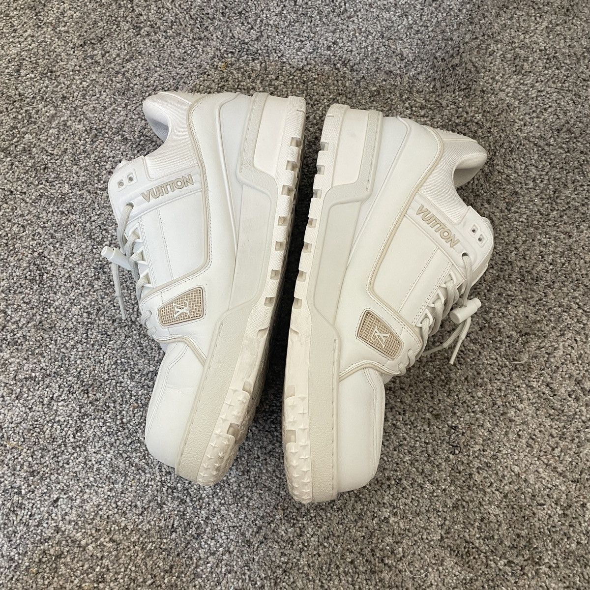 Louis Vuitton LOUIS VUITTON MAXI TRAINER Size US 9 / EU 42 - 7 Thumbnail