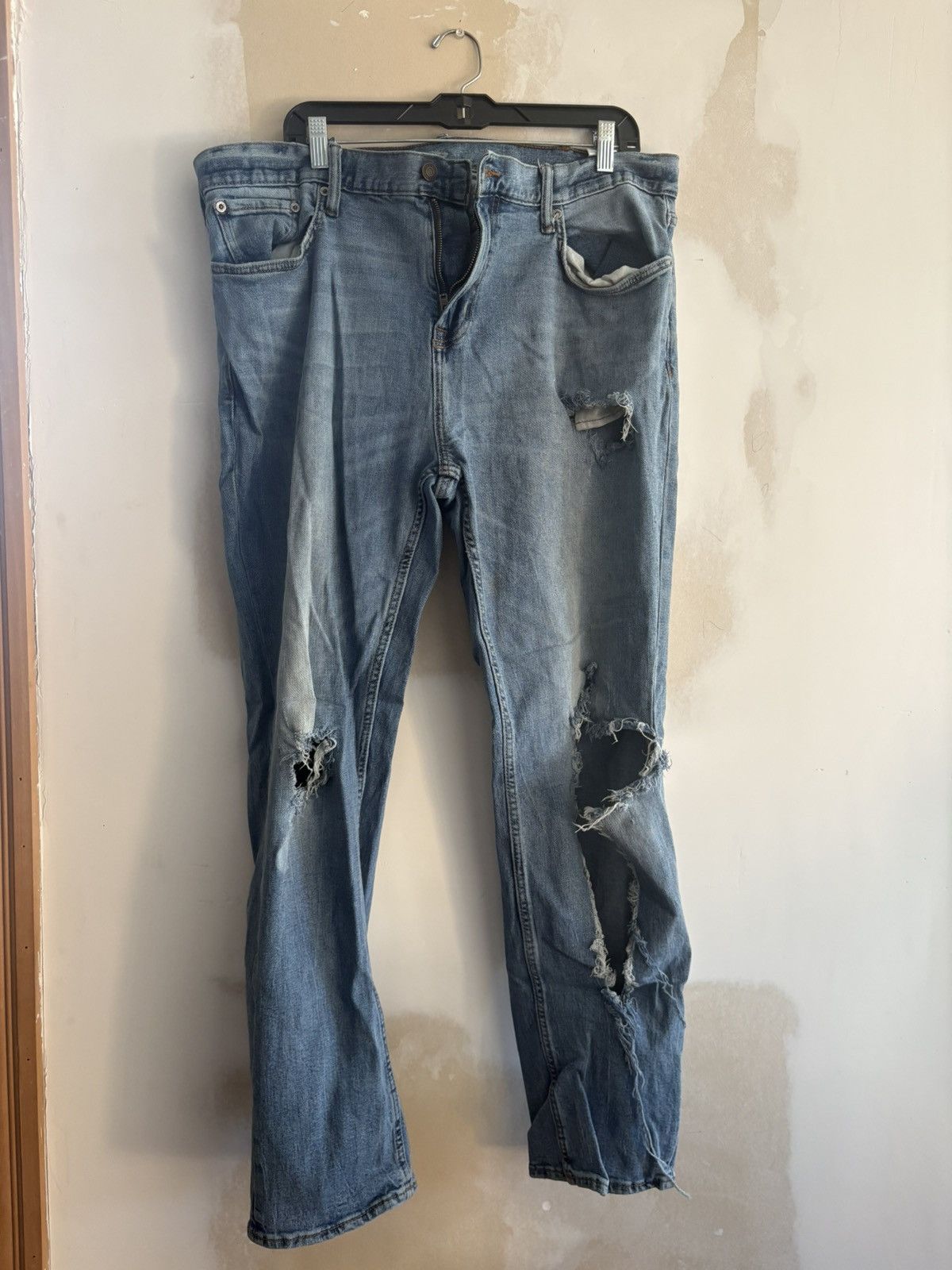Gap Gap Ripped Jeans Size US 36 / EU 52 - 1 Thumbnail