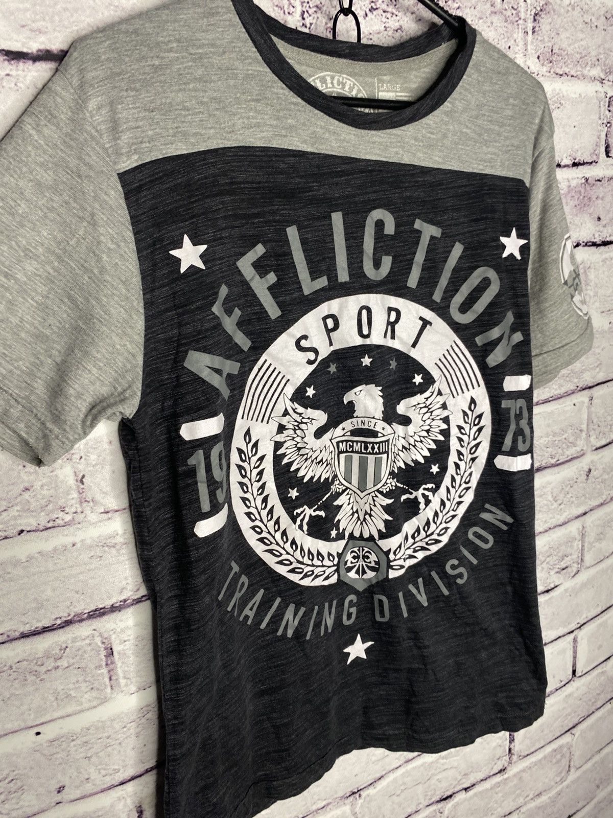 Affliction Affliction Training Division Overprint Logo T- Shirt Y2K Size US L / EU 52-54 / 3 - 4 Thumbnail
