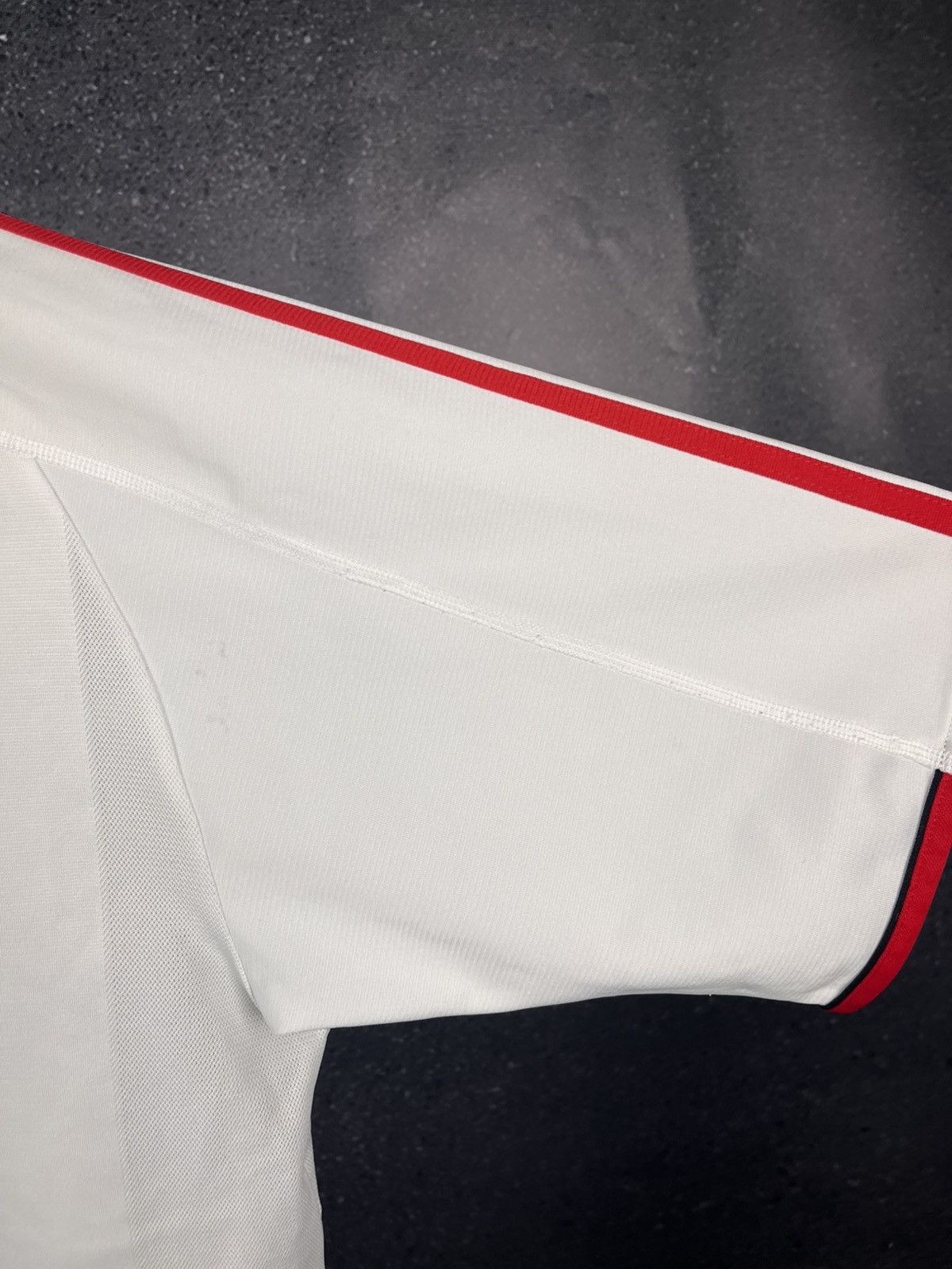 Vintage AC Milan 2003 2004 vintage away adidas soccer jersey Size US M / EU 48-50 / 2 - 10 Thumbnail