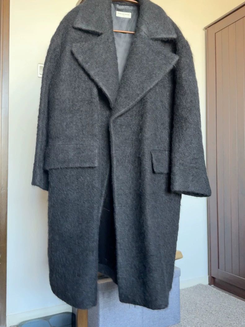 Dries Van Noten dries van noten Alpaca coat 2502-Nextarrow Size US S / EU 44-46 / 1 - 1 Thumbnail