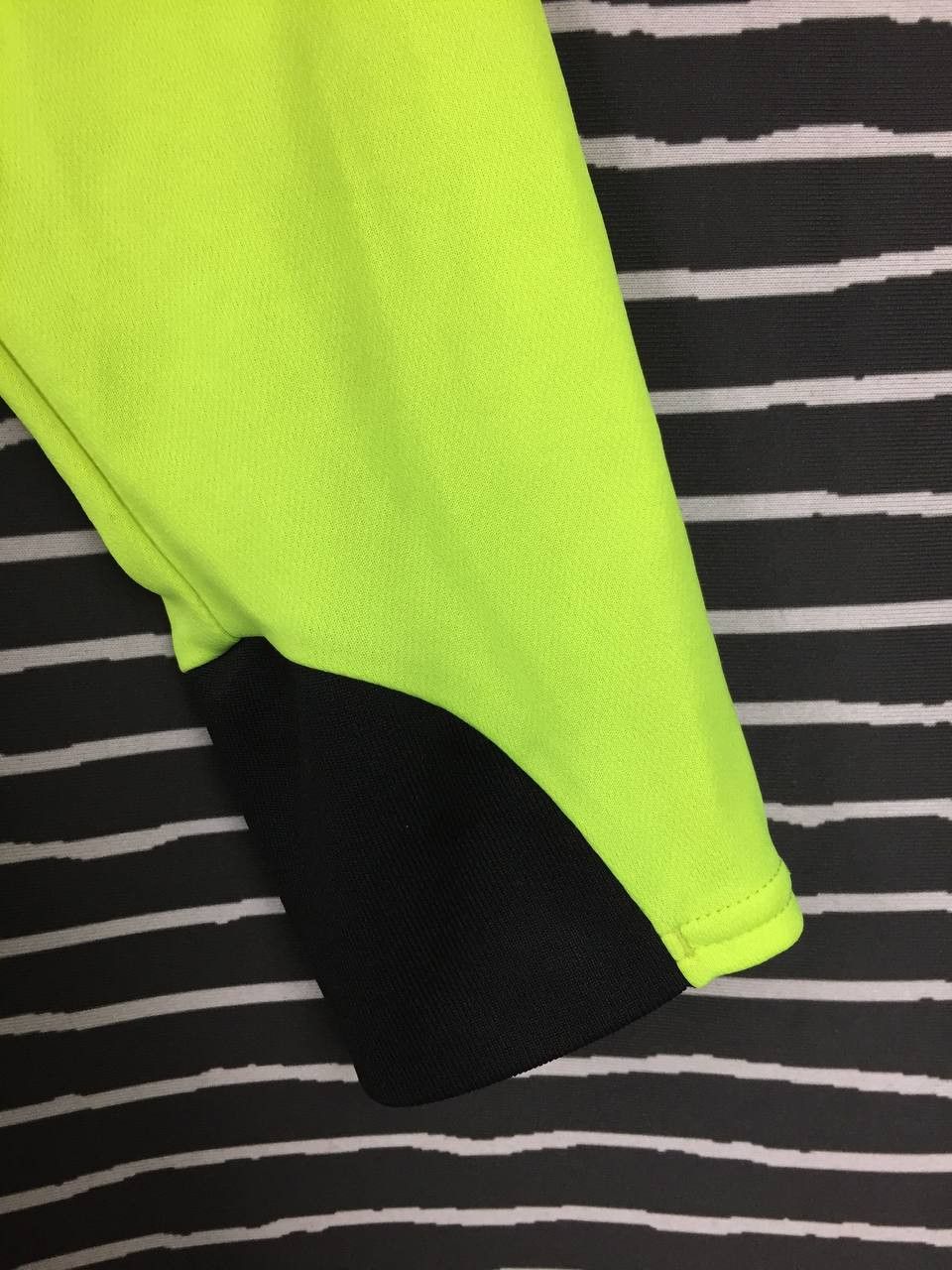 Japanese Brand Acuore Japanese Sports Apparel Osaka City Jeunesse FC Jersey Size US M / EU 48-50 / 2 - 8 Thumbnail