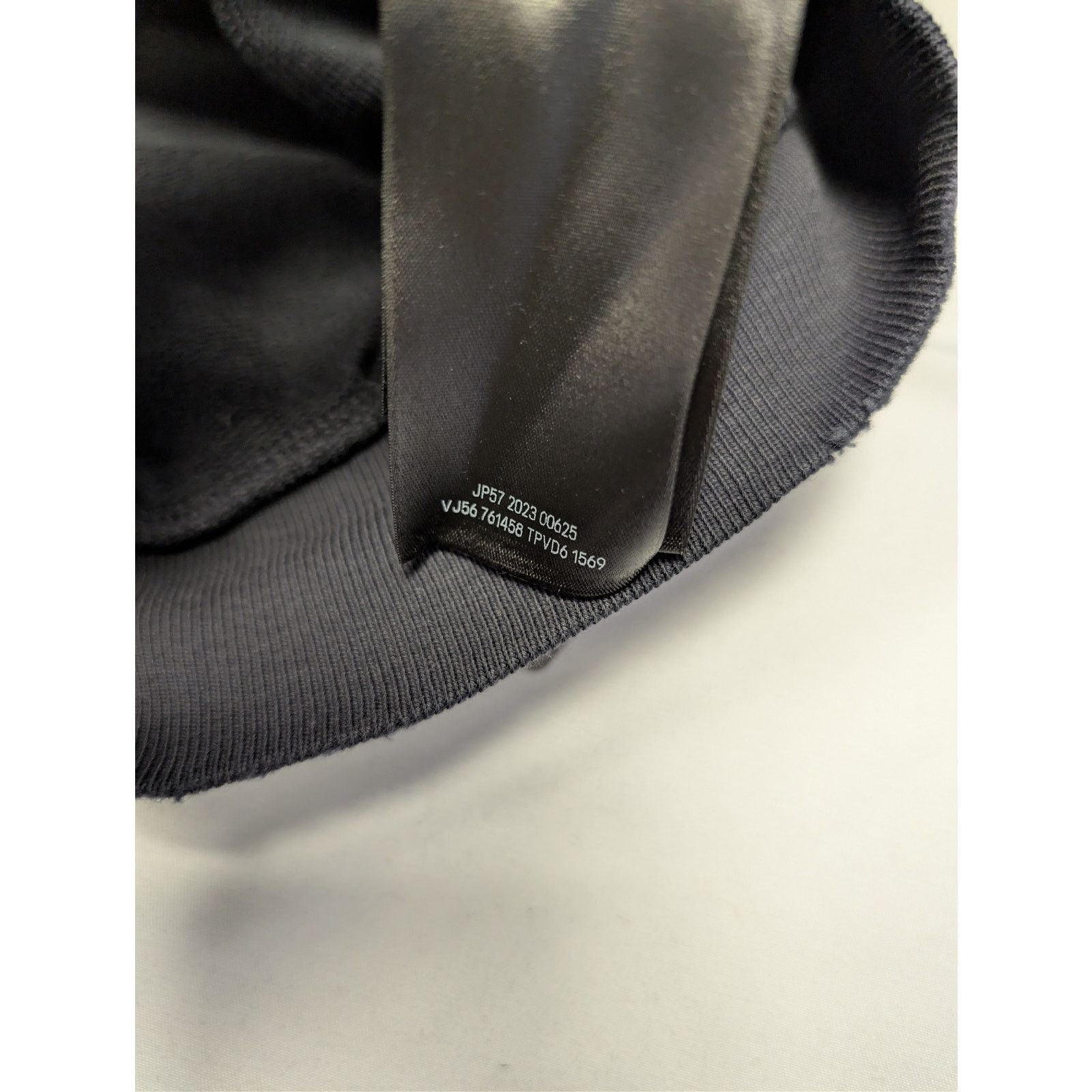 Balenciaga o1rshd1 Round Hoodie 1569 Be Kind Medium Molleton in Black Size US S / EU 44-46 / 1 - 18 Thumbnail