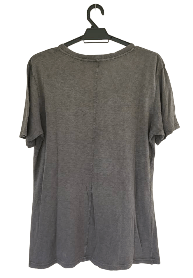 Undercover Uniqlo Undercover T Size US M / EU 48-50 / 2 - 2 Thumbnail
