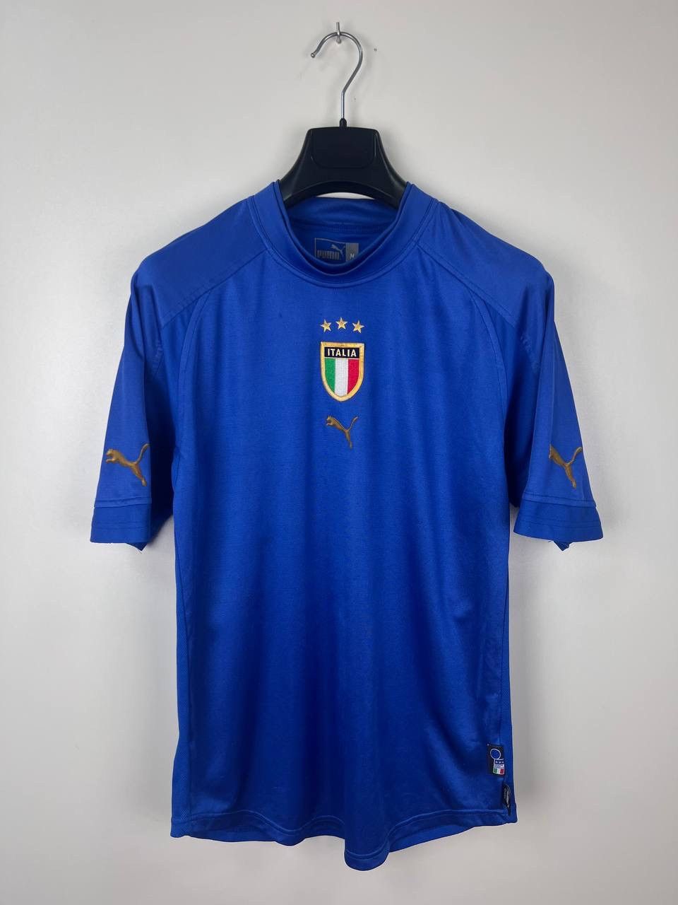 Other Italy Puma 2004 home jersey size M Size US M / EU 48-50 / 2 - 1 Thumbnail