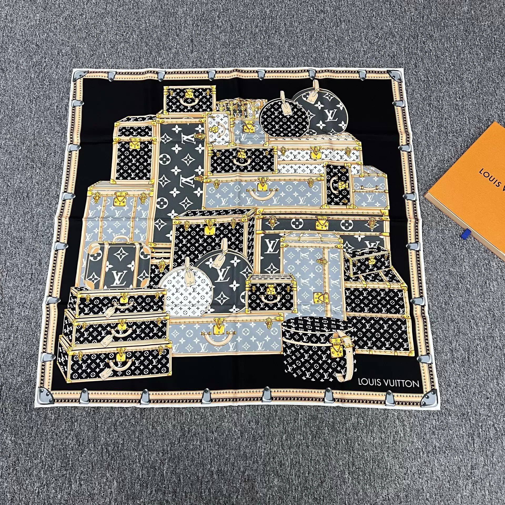 Louis Vuitton LV Xmas Monogram Trunk Silk Scarf 90x90cm Unused Size ONE SIZE - 1 Thumbnail