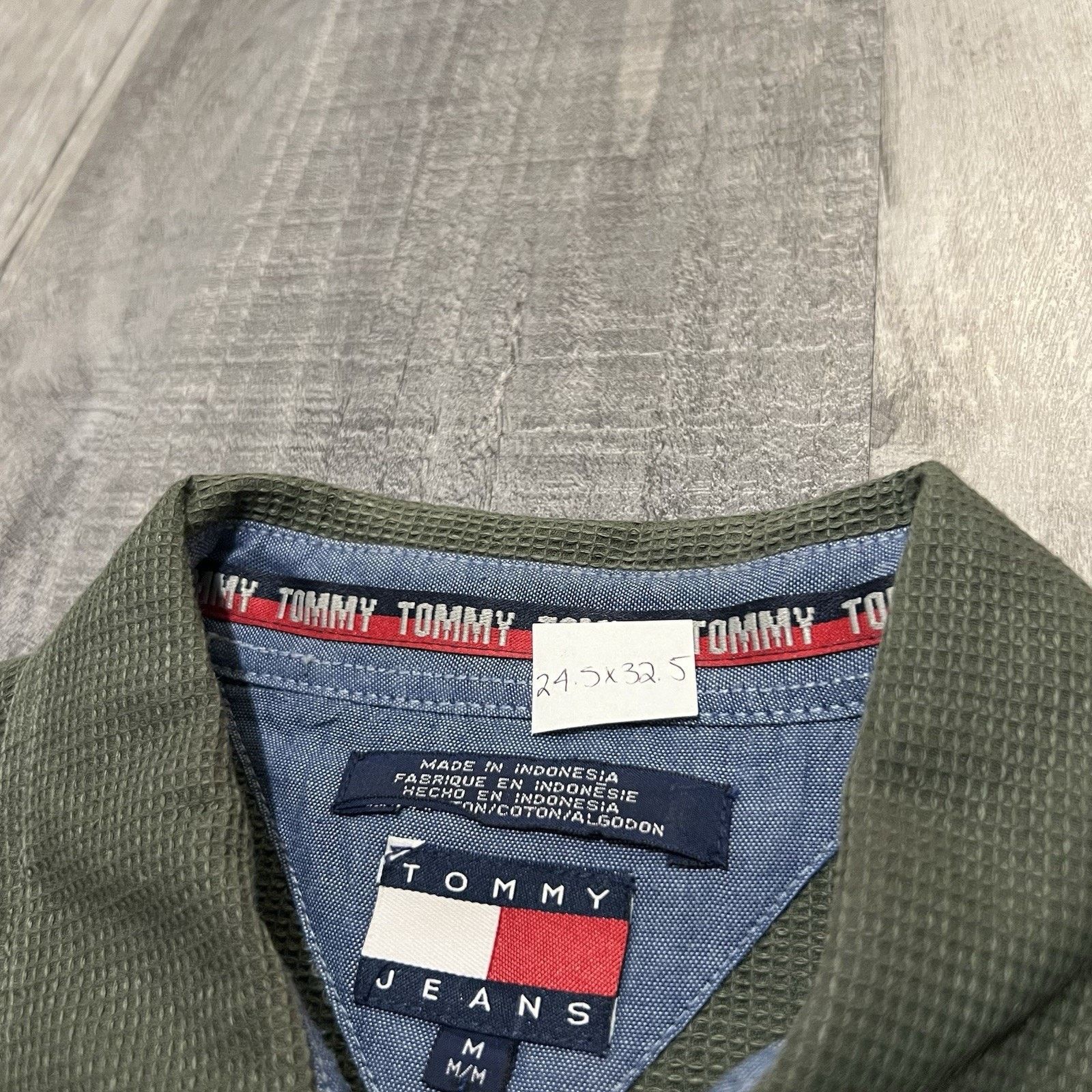 Tommy Hilfiger VTG Tommy Hilfiger Green Chainstitch Spell Out Button Shirt Size US M / EU 48-50 / 2 - 6 Thumbnail