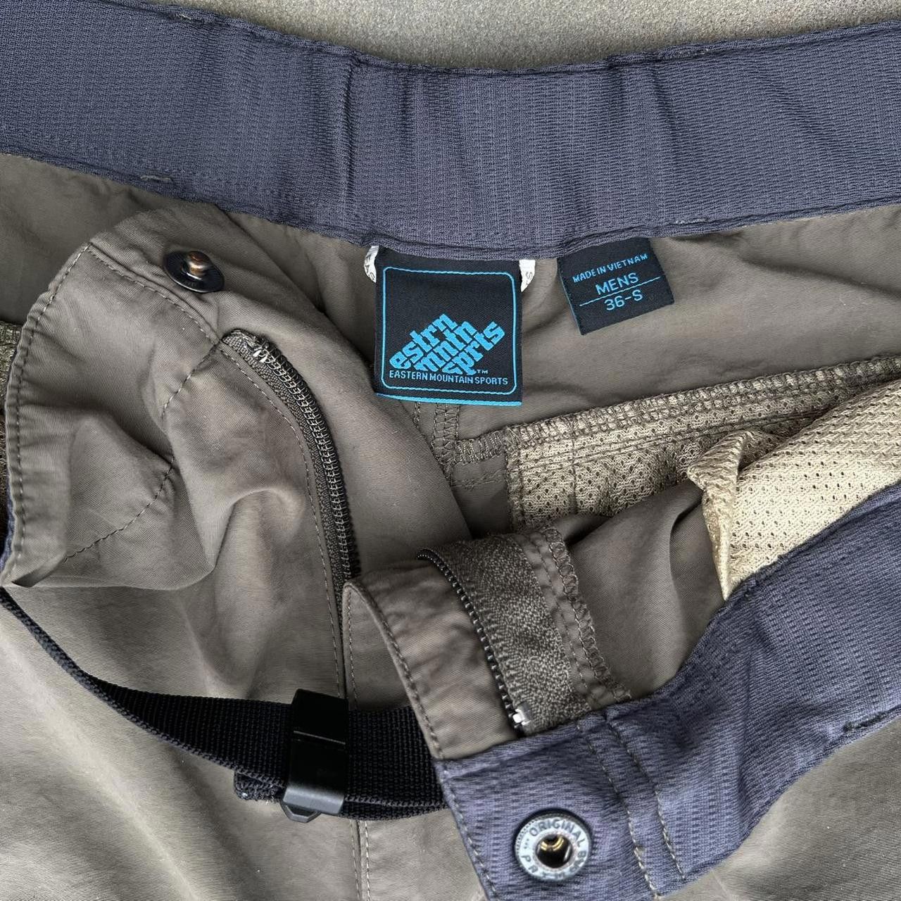 Eastern Mountain Sports Dark Khaki Green Gorpcore Convertible Utility Cargo Pants Size US 36 / EU 52 - 4 Thumbnail