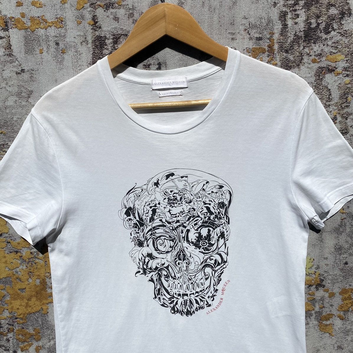 Alexander McQueen Alexander McQueen Skull Shirt British Fashion Designer Size US S / EU 44-46 / 1 - 6 Thumbnail