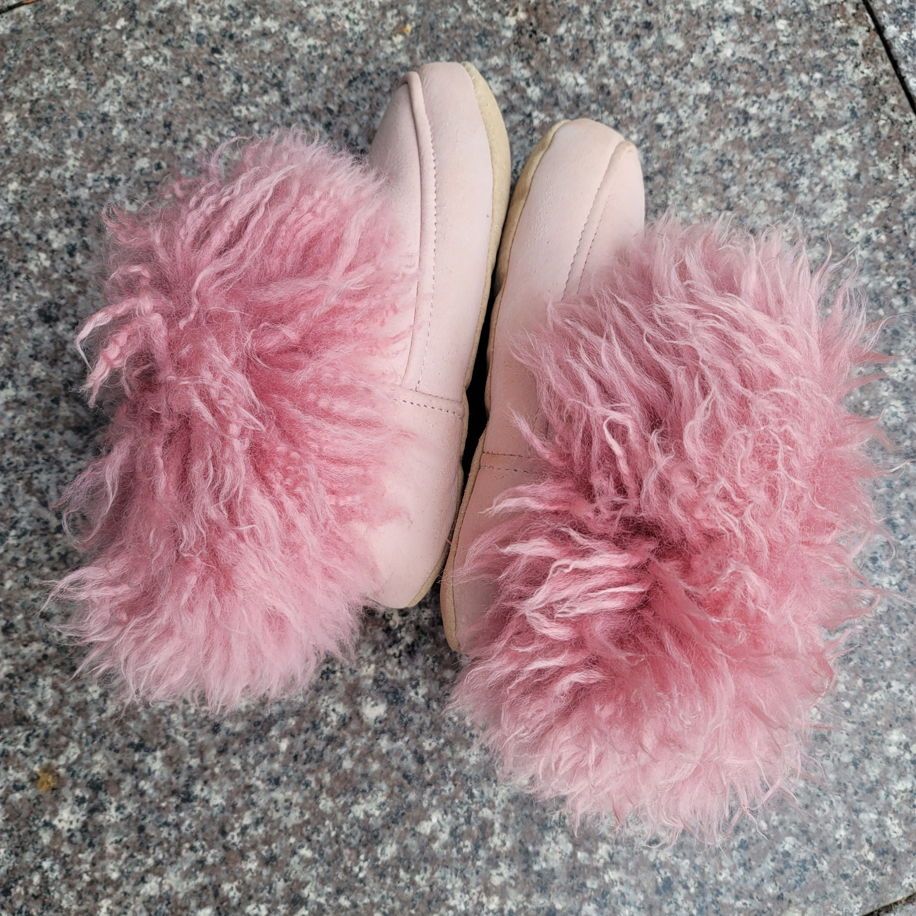 Other Authentic sheepskin slippers Size US 8 / IT 38 - 9 Thumbnail