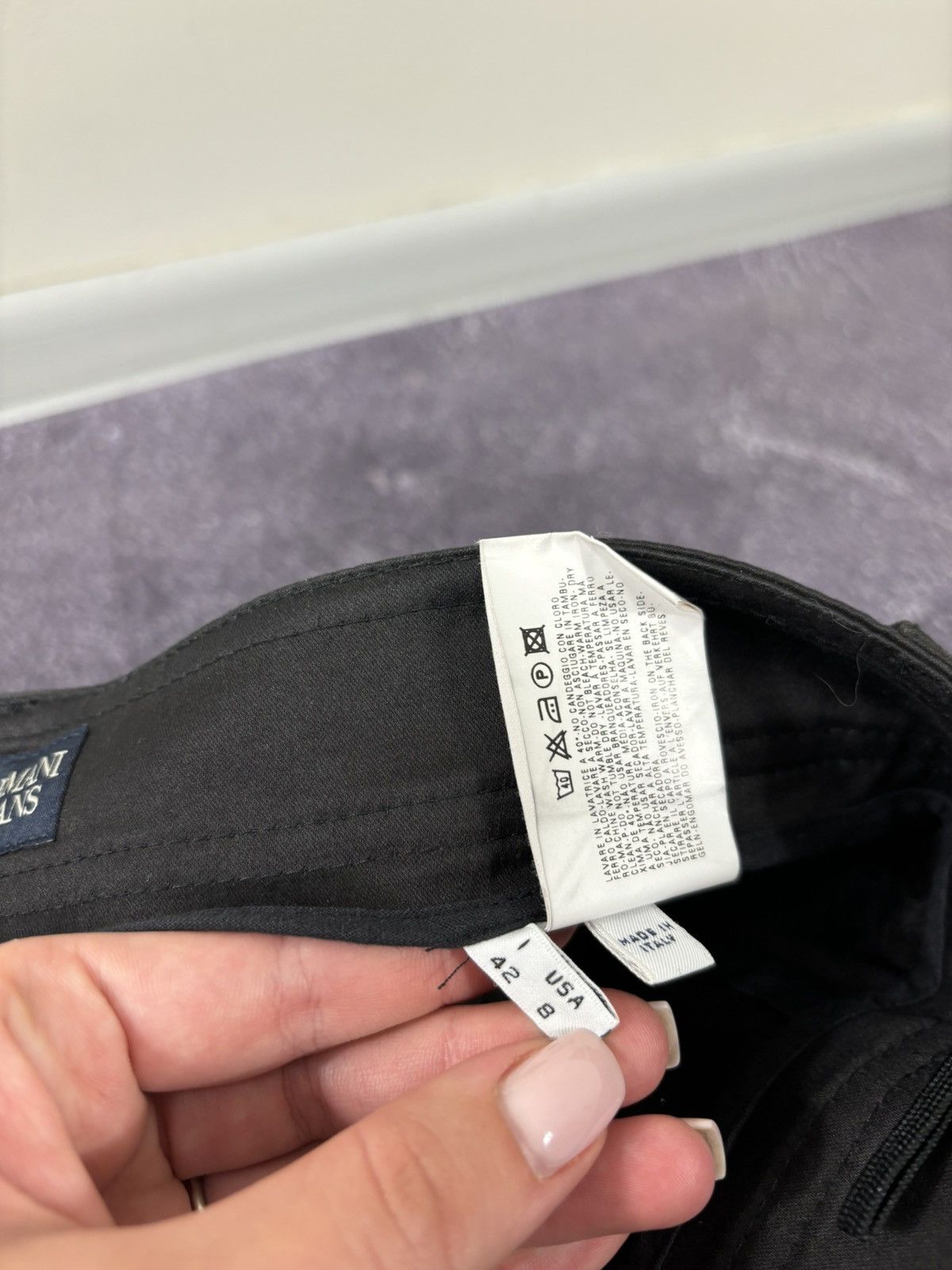 Armani Vintage Armani Jeans Women’s Black Shorts Cropped Pants Size 28" / US 6 / IT 42 - 12 Thumbnail