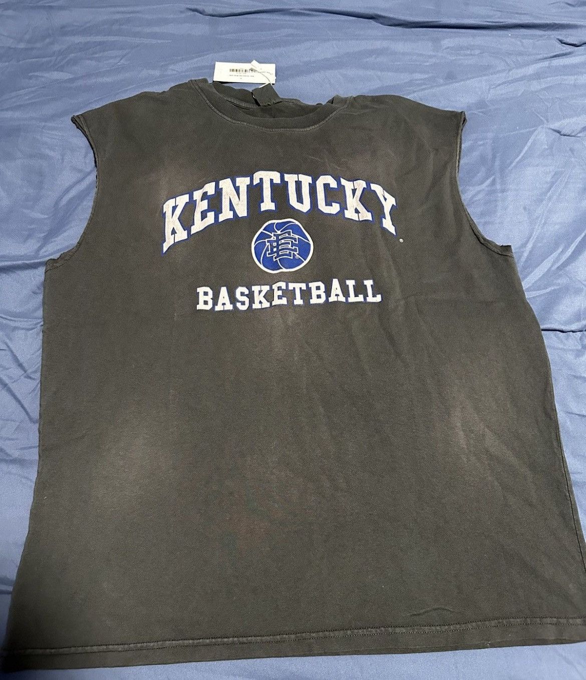 image of Eric Emanuel Kentucky Wildcats Cutoff Sleeves Shirt Large in Washed Gray, Men's