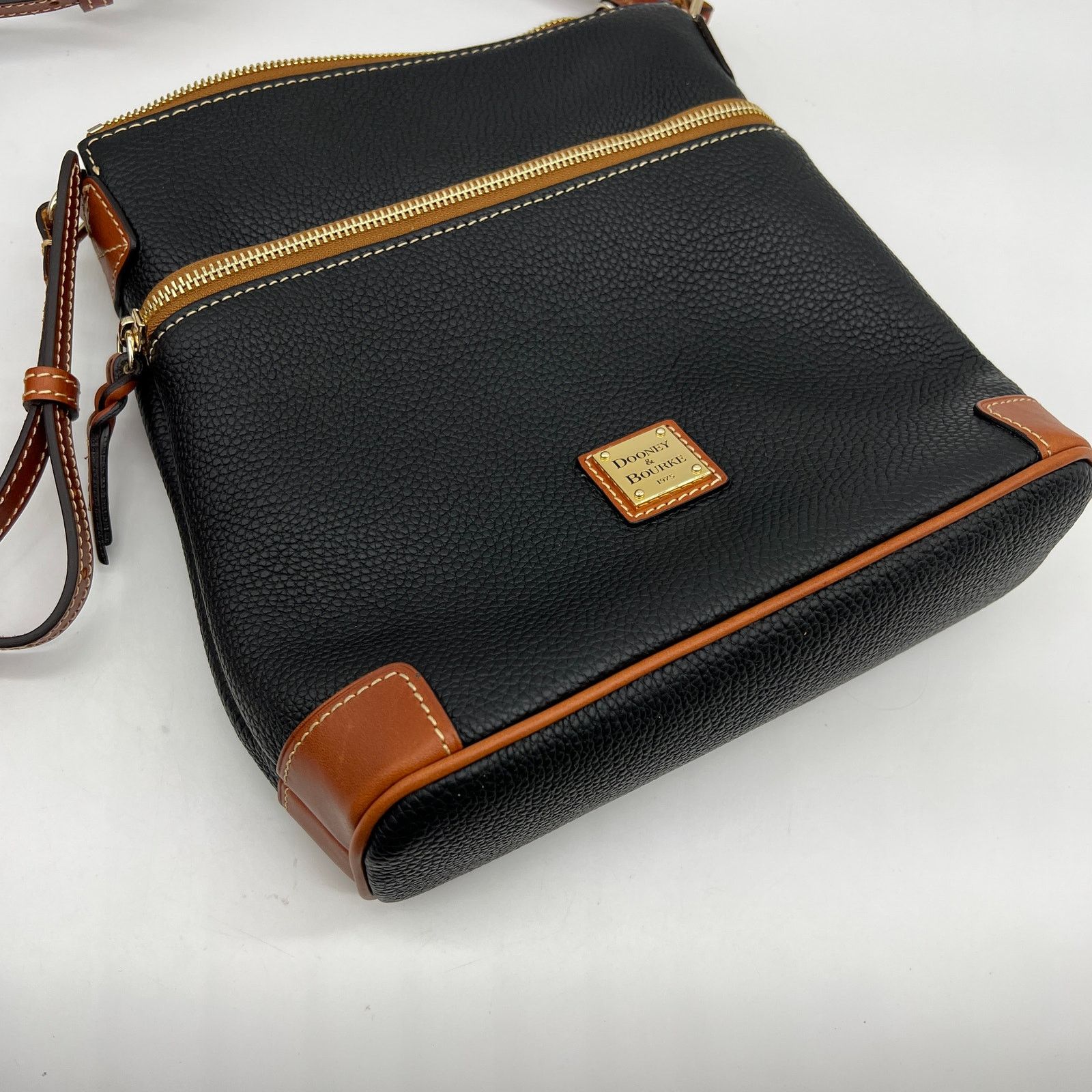 Dooney & Bourke Dooney & Bourke Pebble Leather Crossbody Handbags Black Size ONE SIZE - 12 Thumbnail