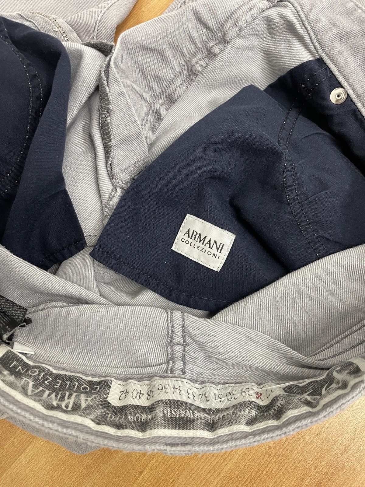 Armani Collezioni Armani Collezioni J99 jeans Size US 28 / EU 44 - 8 Thumbnail