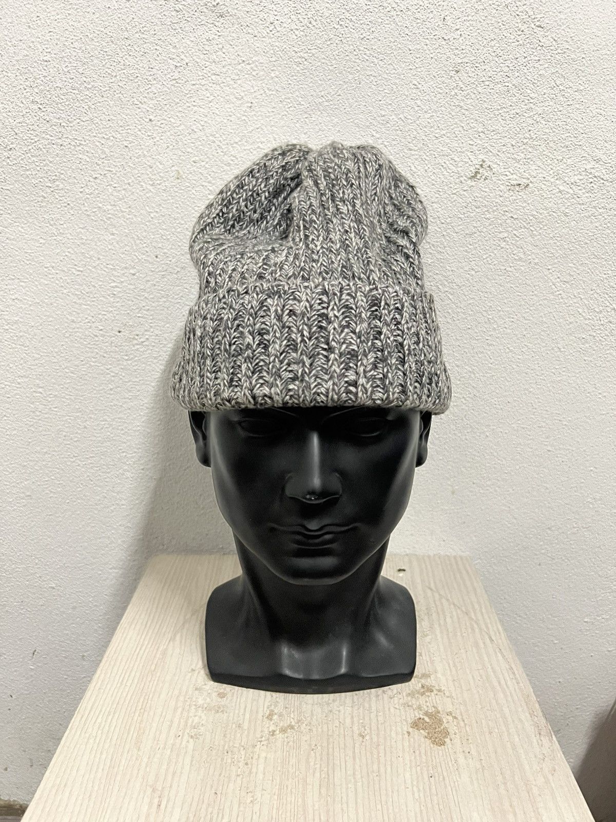 Japanese Brand Japanese Brand Uniqlo Plain Beanie Hat Size ONE SIZE - 2 Thumbnail