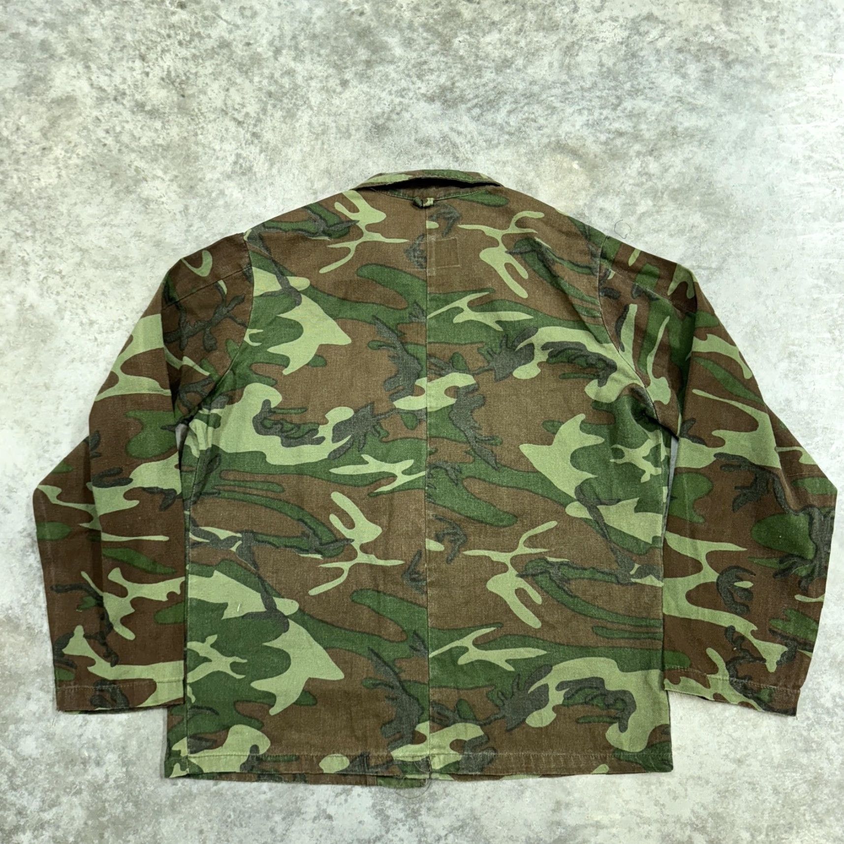 Vintage Kmart Woodland Camo Field Jacket Mens M Camouflage Button Front Pockets Size US M / EU 48-50 / 2 - 4 Thumbnail
