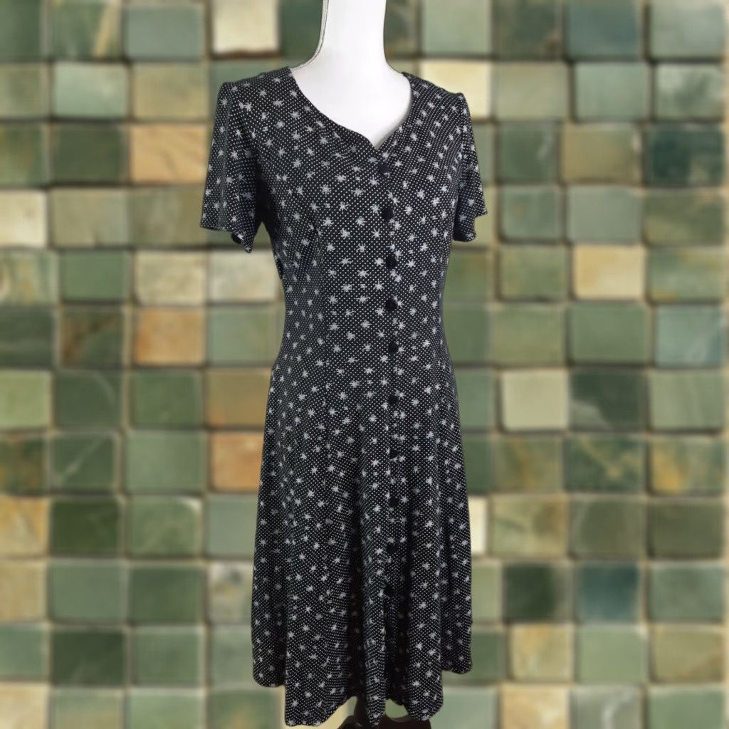Vintage VINTAGE Illusions Black Midi Dress Women's M Short Sleeve Sweetheart Vintage 90s DC Skater A-Line Sundress Casual 10/12 Size 32" / US 10 / IT 46 - 1 Thumbnail