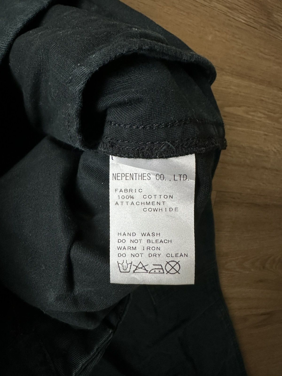 Nepenthes Nepenthes Floral Prints and Leather Parts Cargo Pants Size US 32 / EU 48 - 9 Thumbnail
