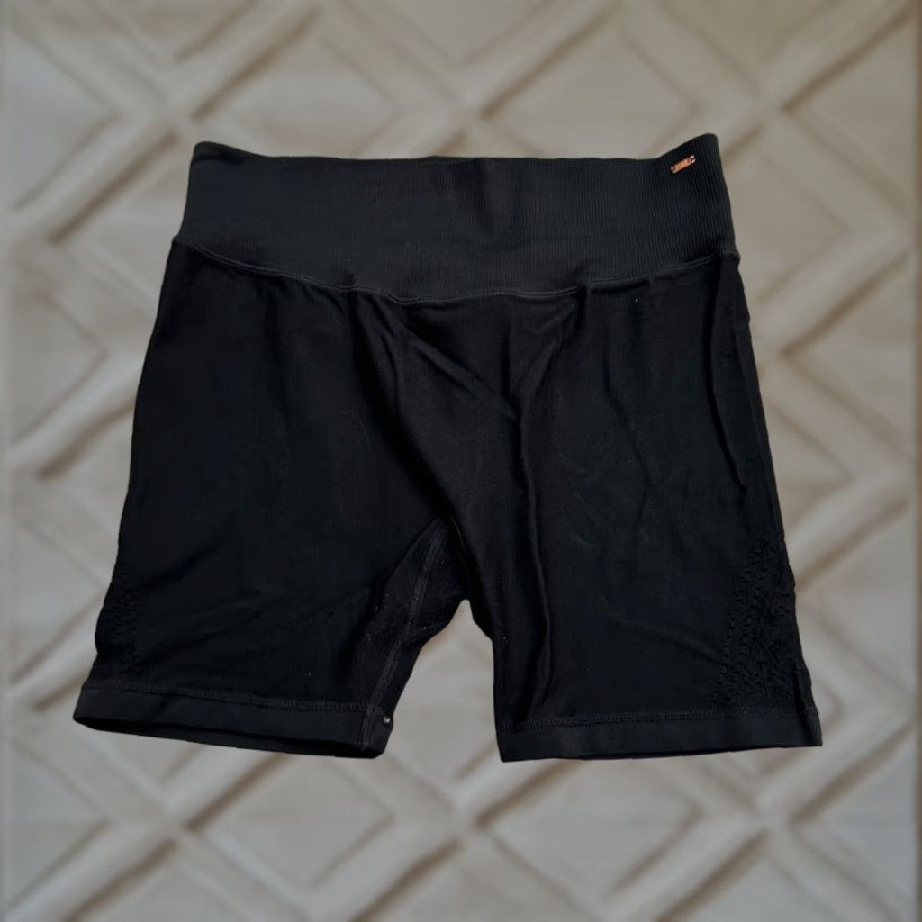 Pinko Pink Sport Shorts Womens Large Black Compression Active Biker Yoga Run Gym 29x6 Size 36" / US 14 / IT 50 - 1 Thumbnail