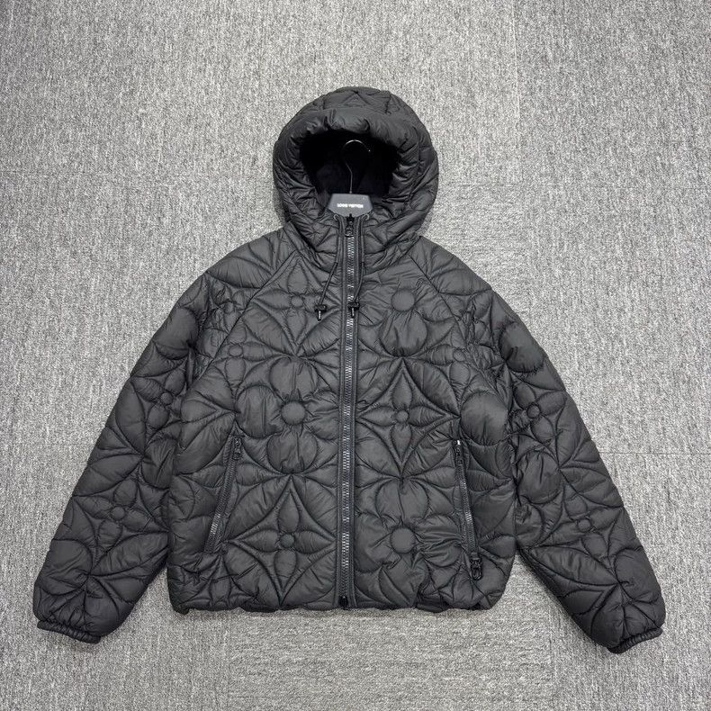 Louis Vuitton Three-flower embossed double-faced cotton-pad