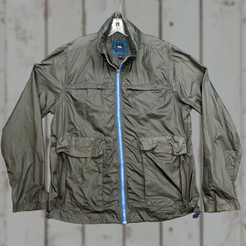 Gap VINTAGE Gap Windbreaker Jacket Gray L Men Regular Full Zip Packable 90s City Preppy USA Size US L / EU 52-54 / 3 - 1 Thumbnail