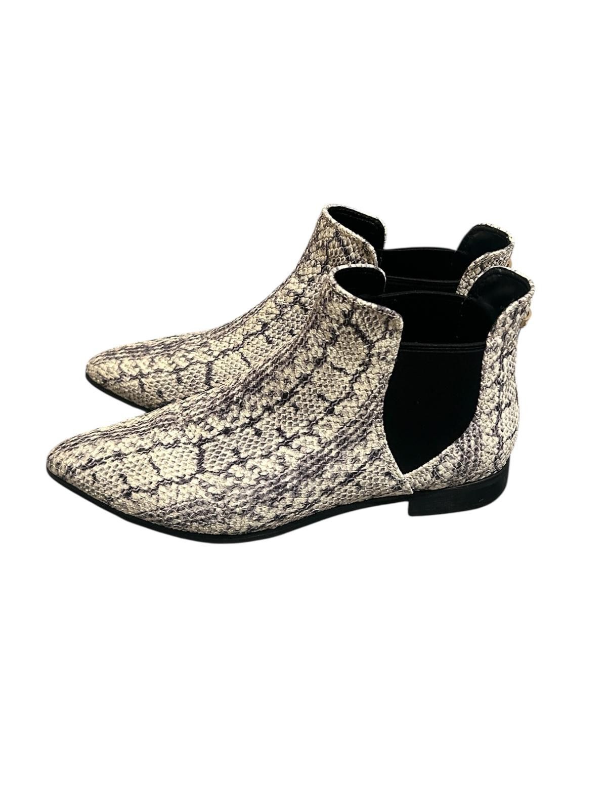 Cole Haan Cole Haan Snakeskin Python Ankle Boots Size 9.5 Womens Size US 9.5 / IT 39.5 - 2 Thumbnail