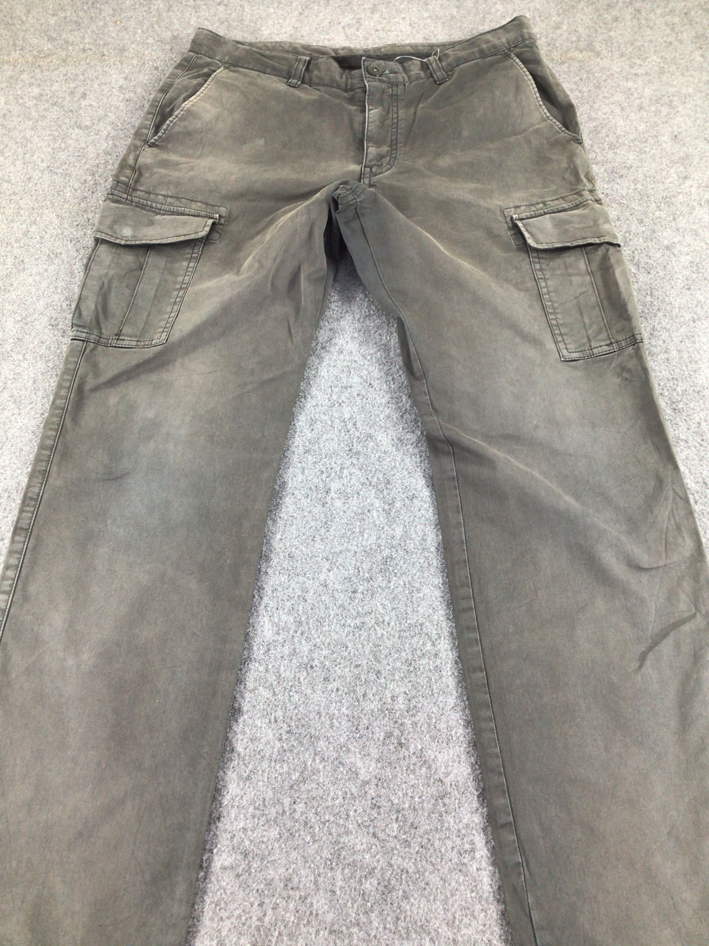 Uniqlo Uniqlo Multi Pocket Cargo Pant-J184 Size US 33 - 3 Thumbnail