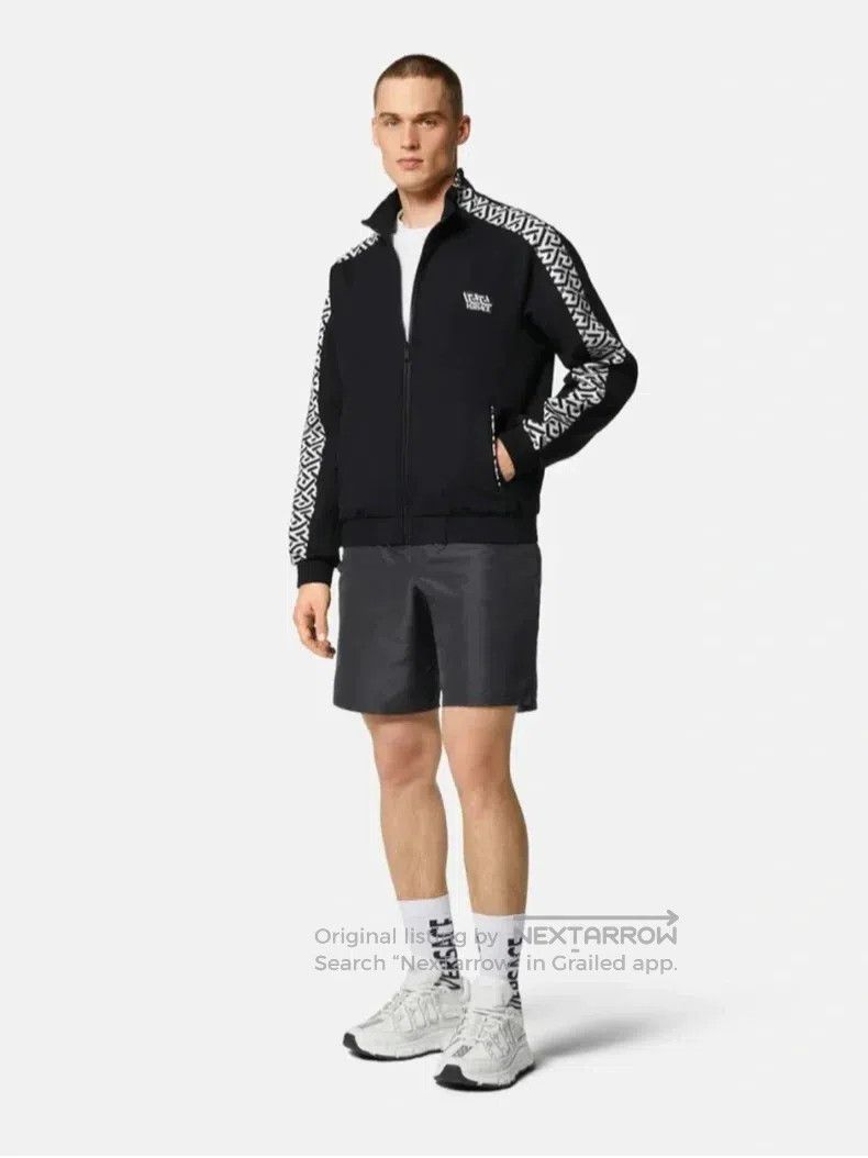 Versace Versace Men's casual coats Size US XXL / EU 58 / 5 - 9 Thumbnail
