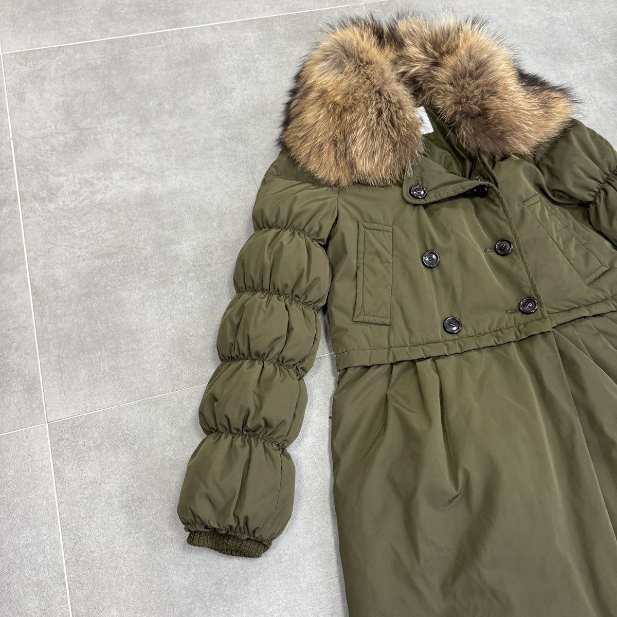 Moschino Moschino Cheap and Chic Women Fur Coat Jacket Size 34 / US 4 Size XS / US 0-2 / IT 36-38 - 3 Thumbnail