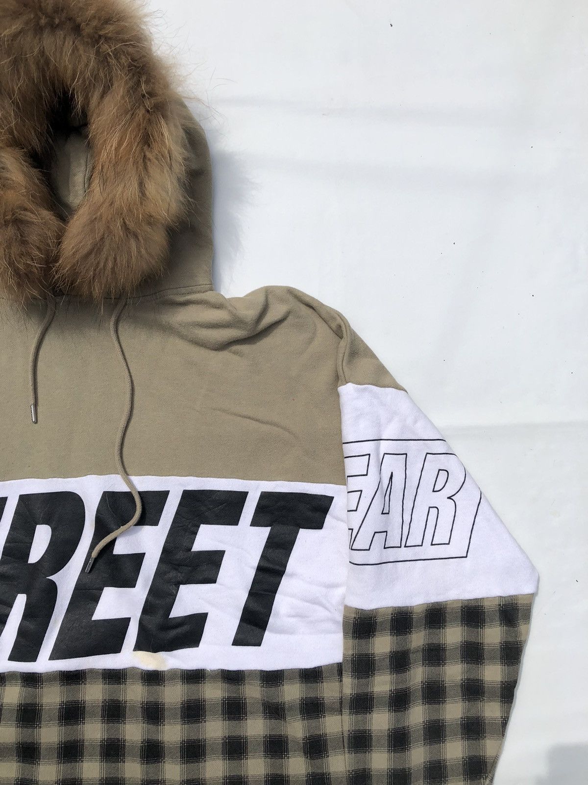 If Six Was Nine × Japanese Brand × Le Grande Bleu (L.G.B.) Japan Faux Fur Hoodie Ifsixwasnine LGB Style Size US L / EU 52-54 / 3 - 3 Thumbnail