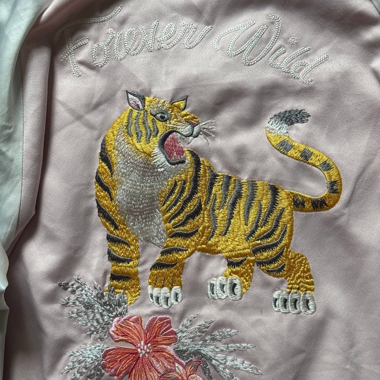 Japanese Brand Japanese Sukajan Souvenir Satin Embroidered Tiger Zip Bomber Size L / US 10 / IT 46 - 9 Thumbnail